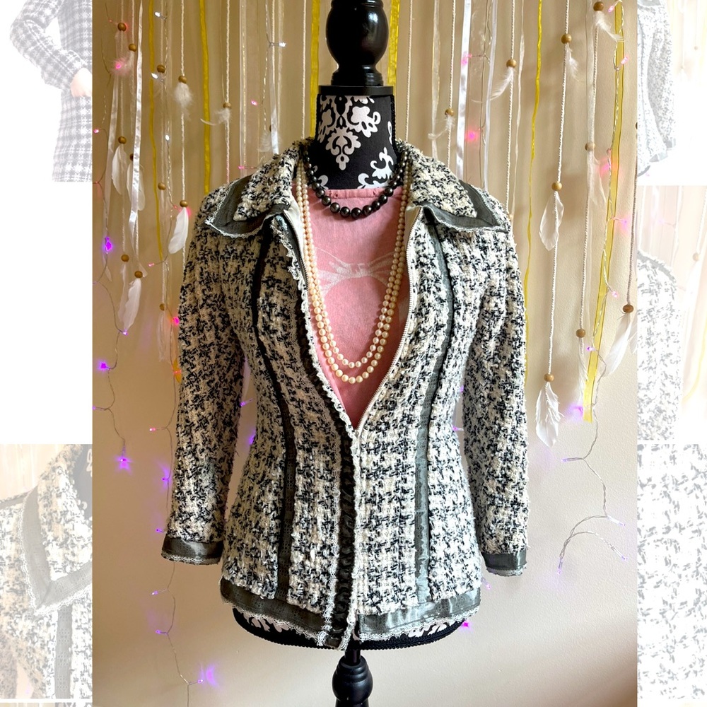 CHANEL SILK BOUCLE LACE Trim CC Logo Button Jacket